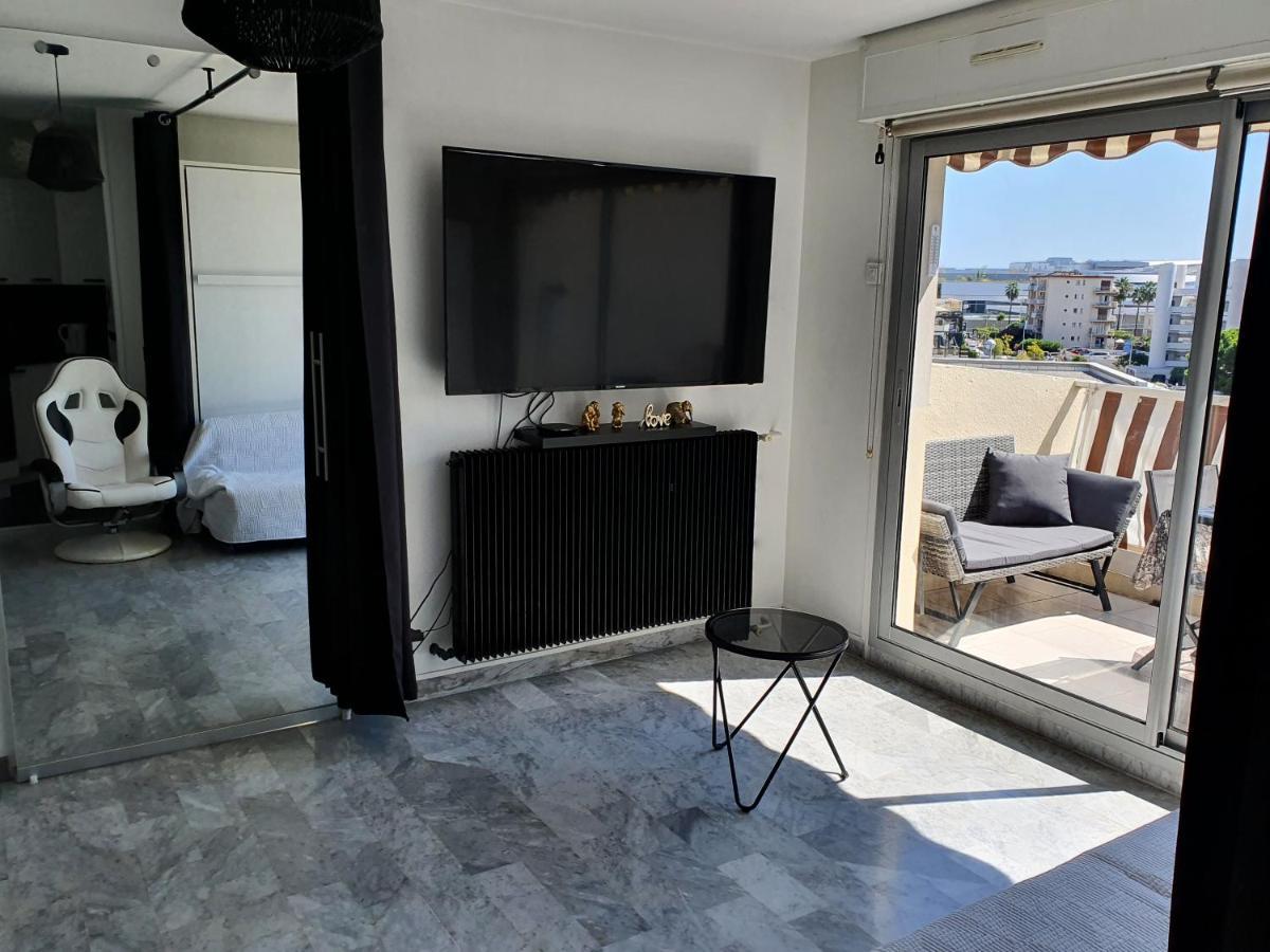 Superbe Appartement Plage Saint-Laurent Du Var Eksteriør billede